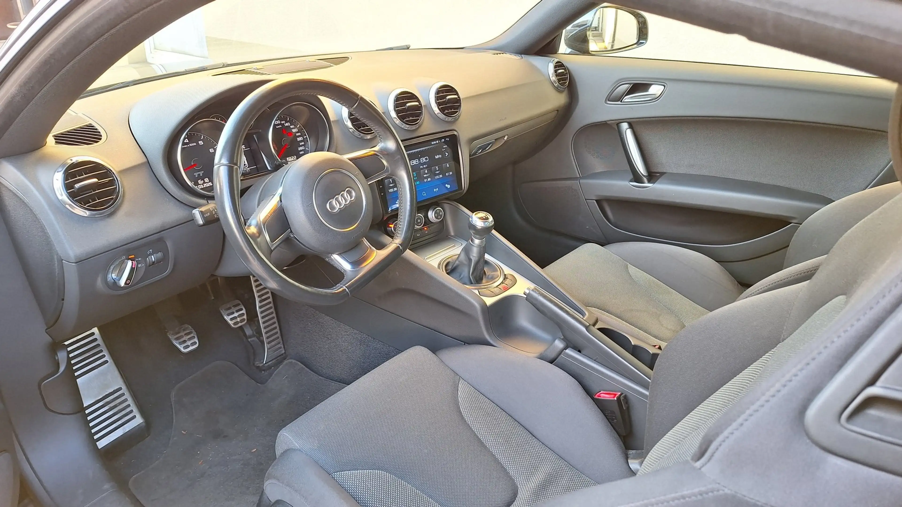 Audi TT 1.8 TFSI Coupe — photo 5