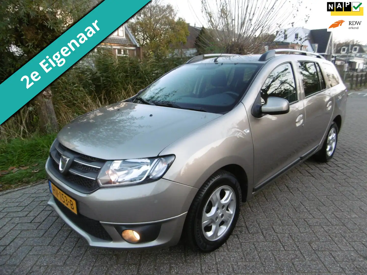 Dacia Logan MCV 0.9 TCe 90pk Airco Cruise 2e eigenaar Historie Bruin - 1