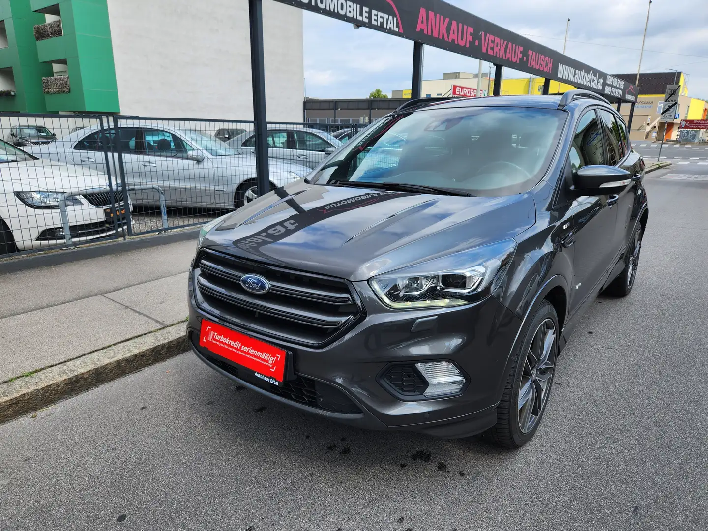 Ford Kuga 2,0 TDCi ST-Line Aut.*NAVI*XENON*KLIMA*F1*KREDIT* Grau - 2