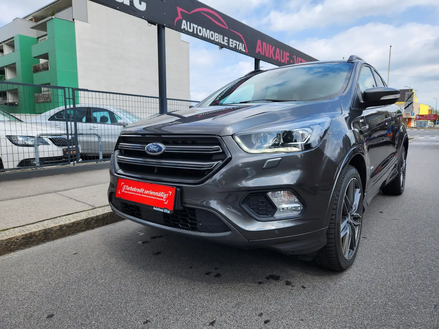 Ford Kuga 2,0 TDCi ST-Line Aut.*NAVI*XENON*KLIMA*F1*KREDIT* Grau - 1