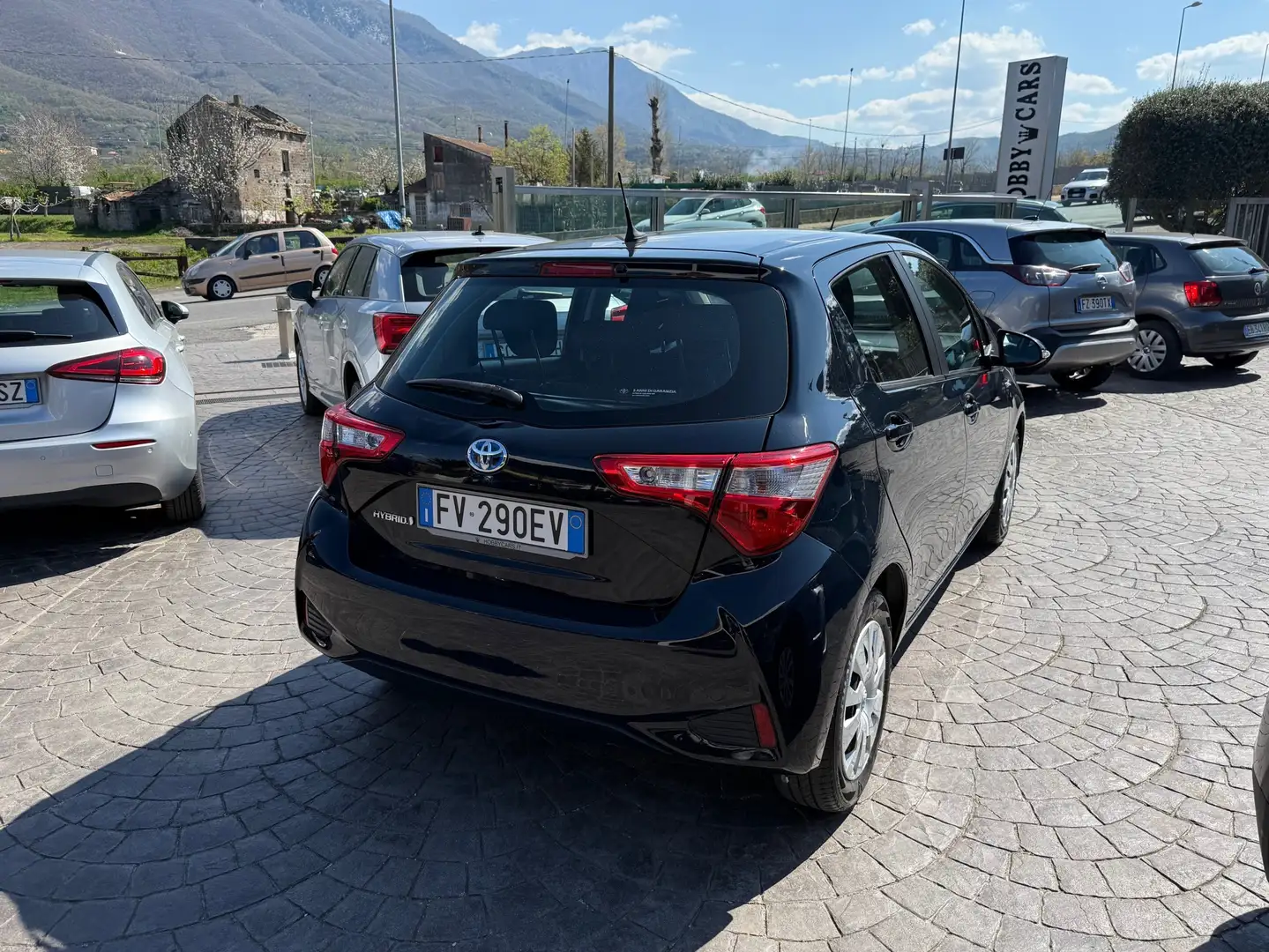 Toyota Yaris 1.5 Hybrid 5 porte Active Blu/Azzurro - 2