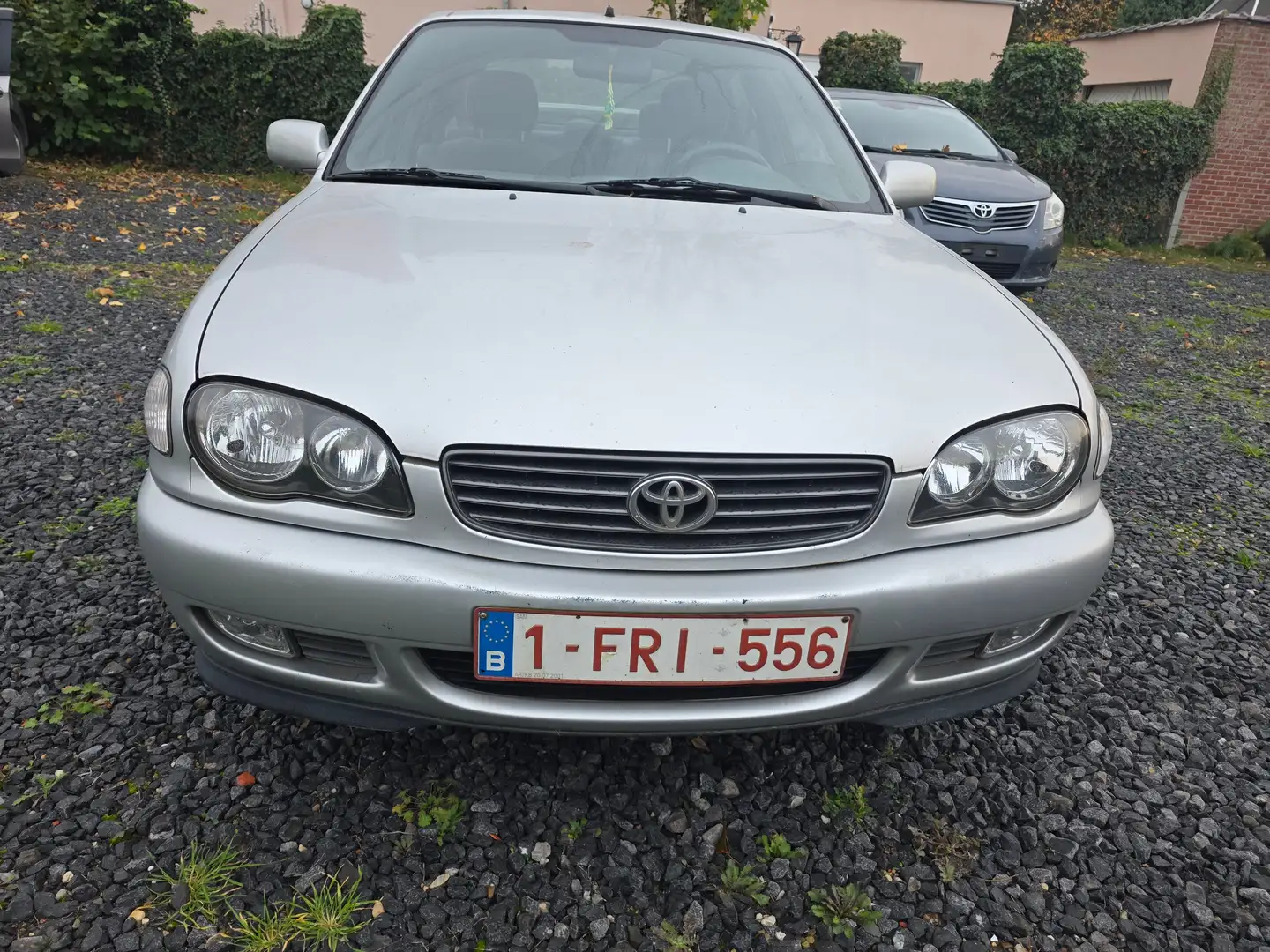 Toyota Corolla 1.4i VVT-i 16v Linea Sol Grijs - 1