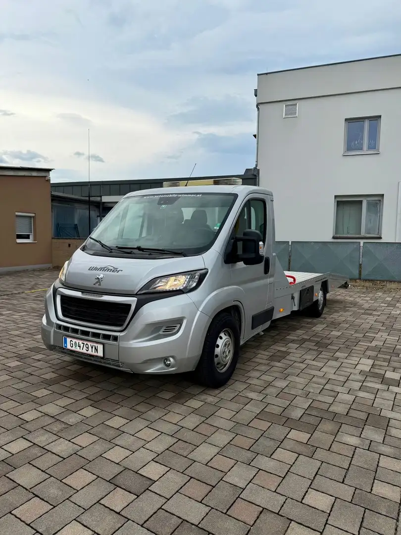 Peugeot Boxer Abschleppwagen 2.0Hdi 165 PS Grau - 2