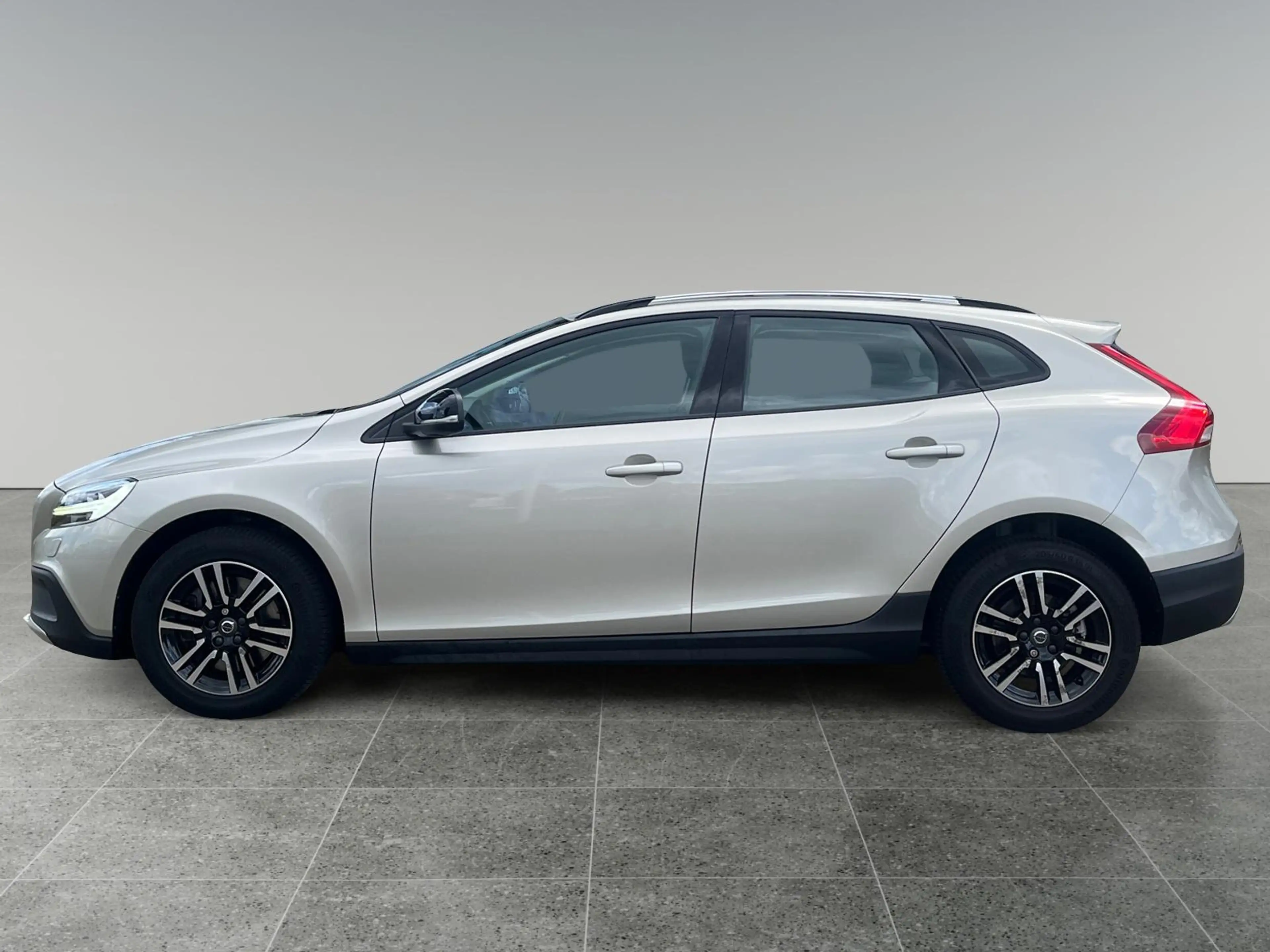 Volvo V40 Cross Country 1.5 T3 Nordic+ l Trekhaak l — photo 5