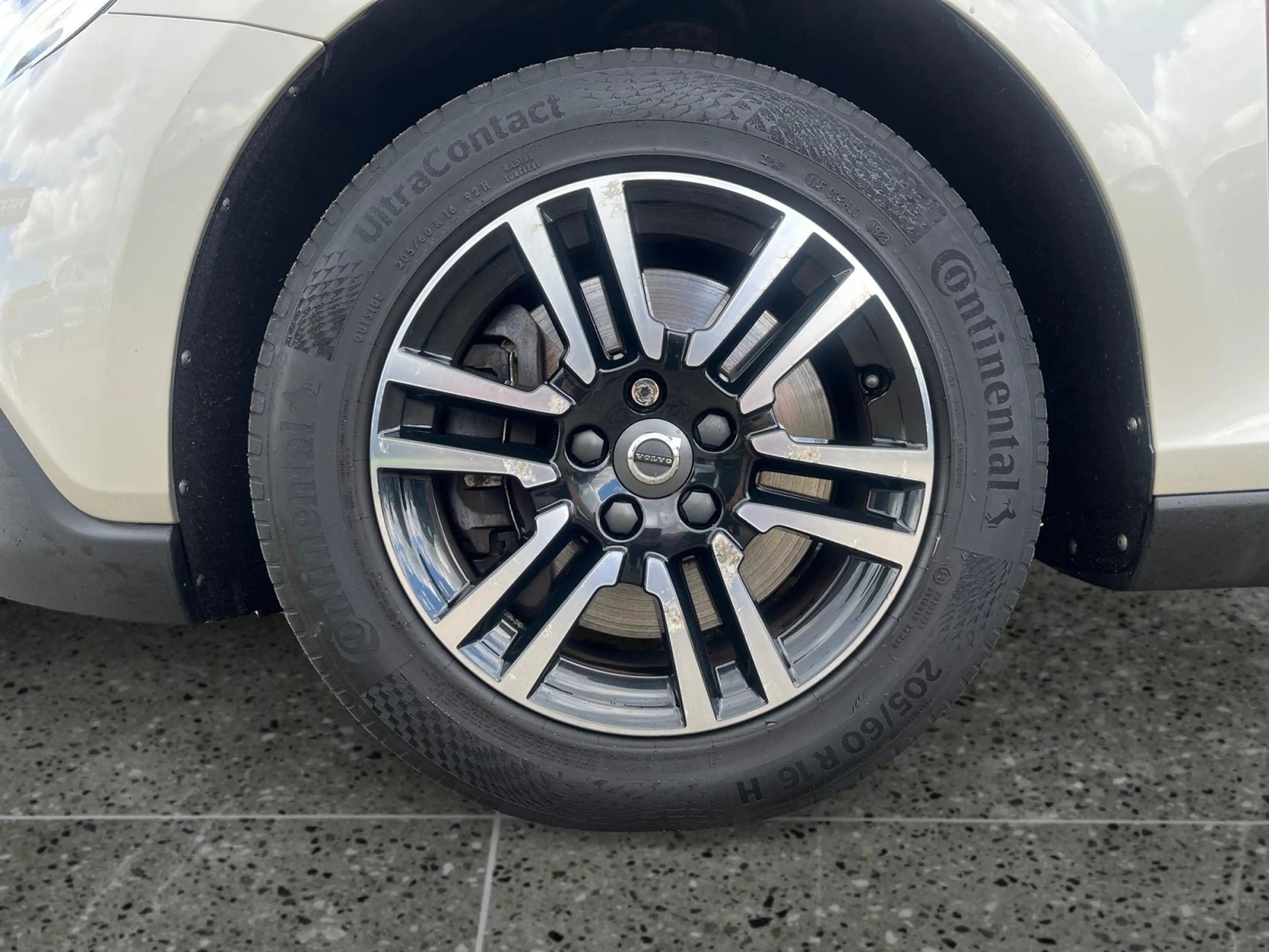 Volvo V40 Cross Country 1.5 T3 Nordic+ l Trekhaak l — photo 8