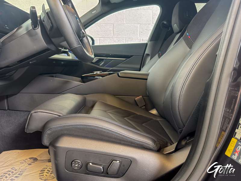 Photo du véhicule BMW 530