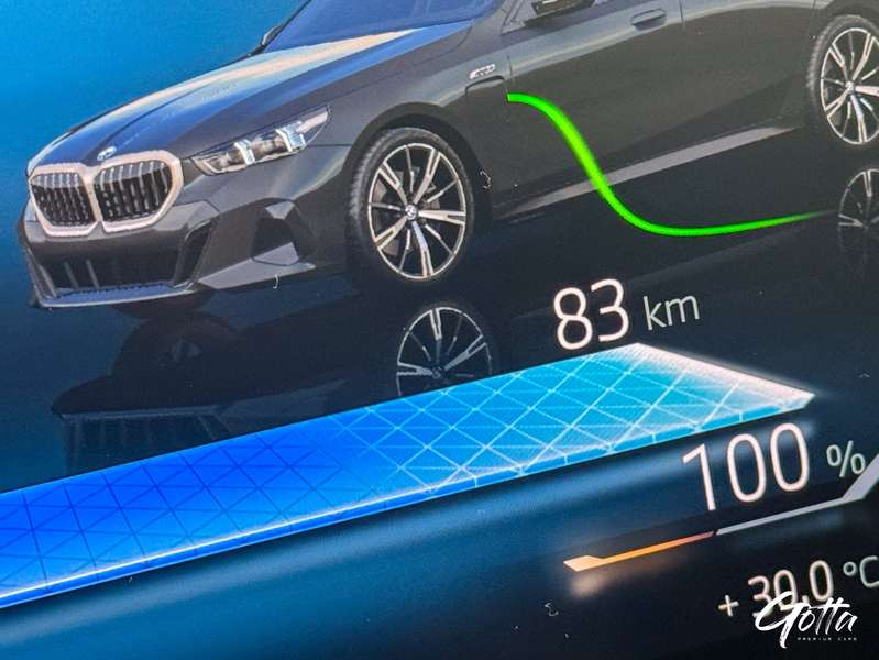 Photo du véhicule BMW 530