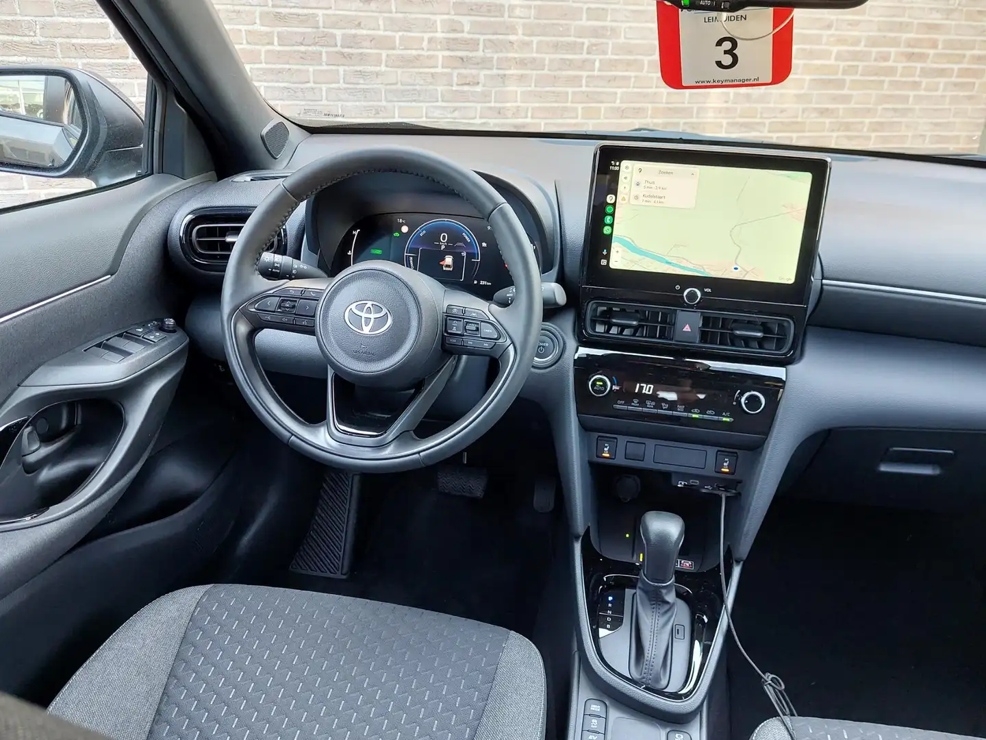 Toyota Yaris Cross 1.5 Hybrid 130 Team D | APP NAVI | NIEUWE AUTO !! Grijs - 2