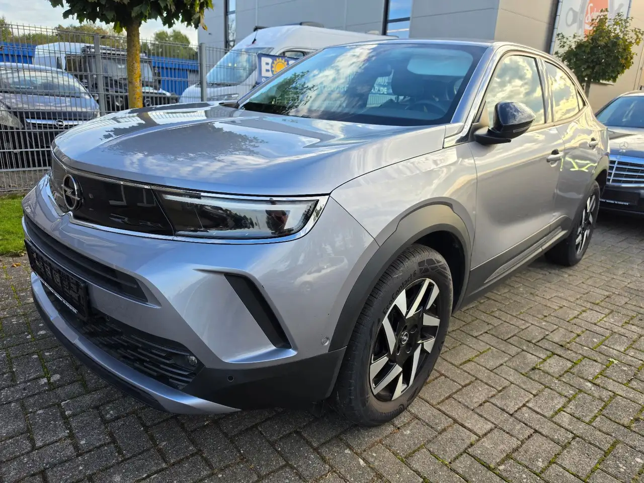 Opel Mokka Business Elegance KAM NAV LED PDC INTELLI — photo 1 of 1