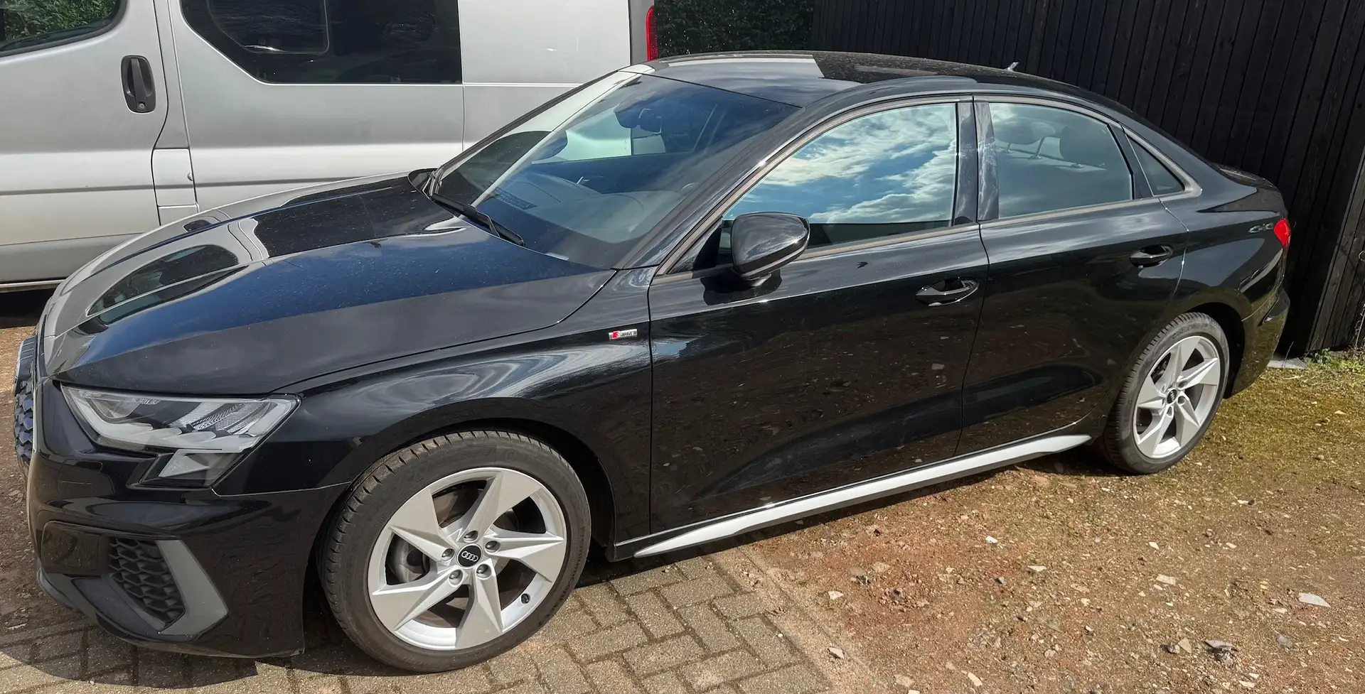 Audi A3 A3+30+TFSI+Limousine+S+tronic+S+line Black - 2