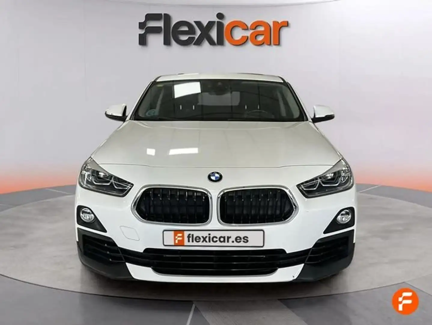 BMW X2 sDrive 18i Blanc - 2