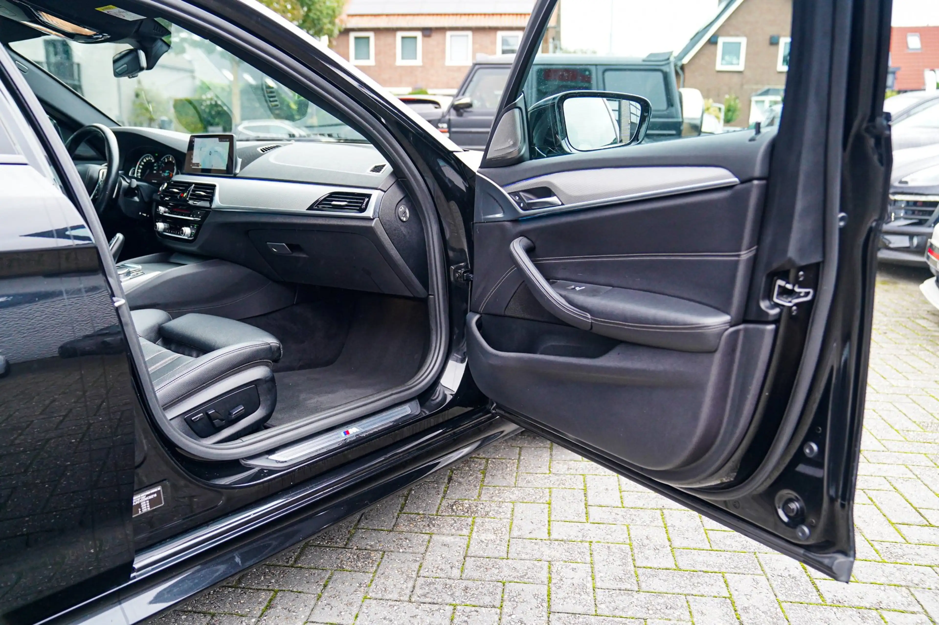 BMW 530 5-serie 530i High Executive | Head Up Display | Pa — photo 33