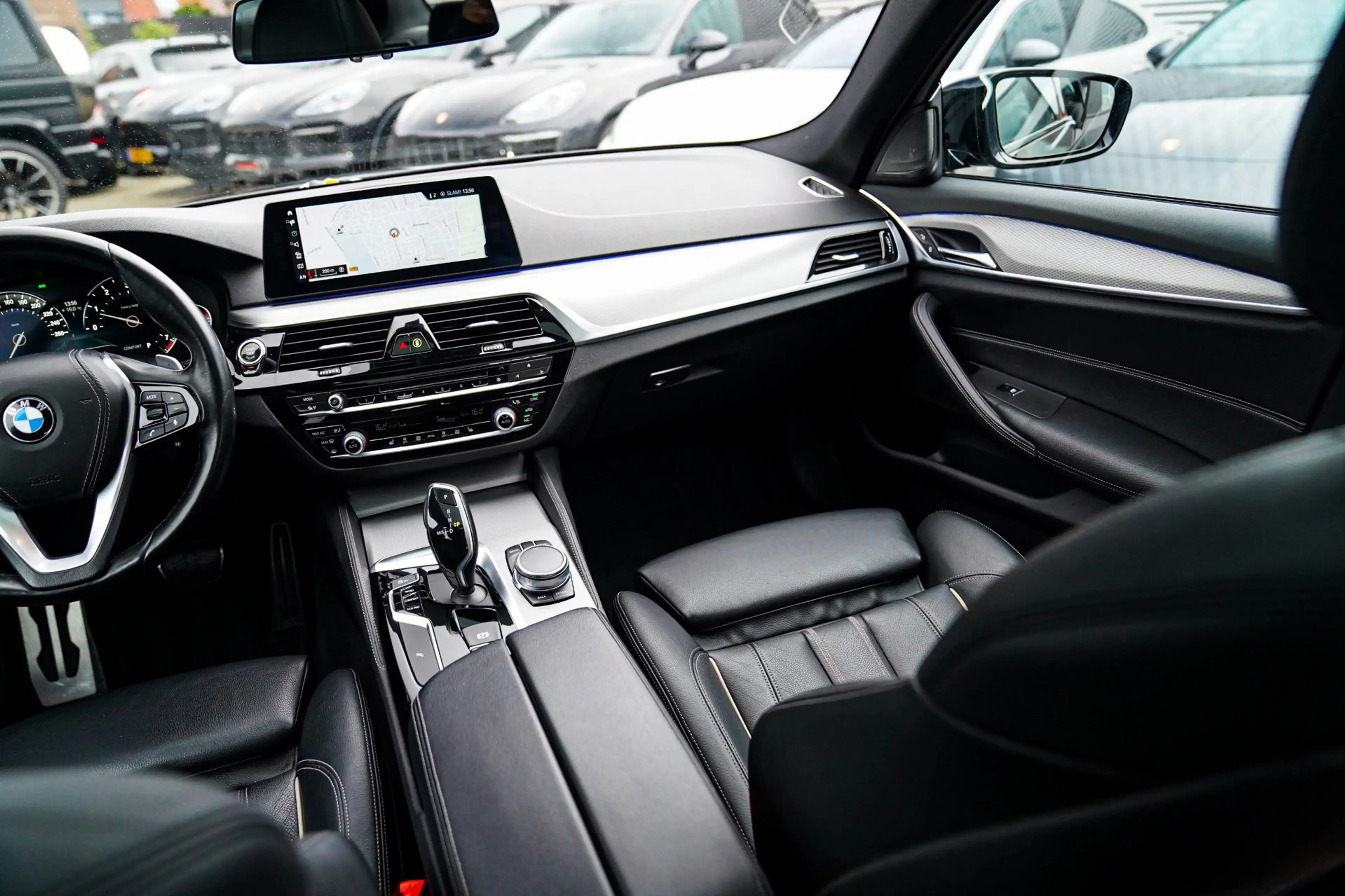 BMW 530 5-serie 530i High Executive | Head Up Display | Pa — photo 31