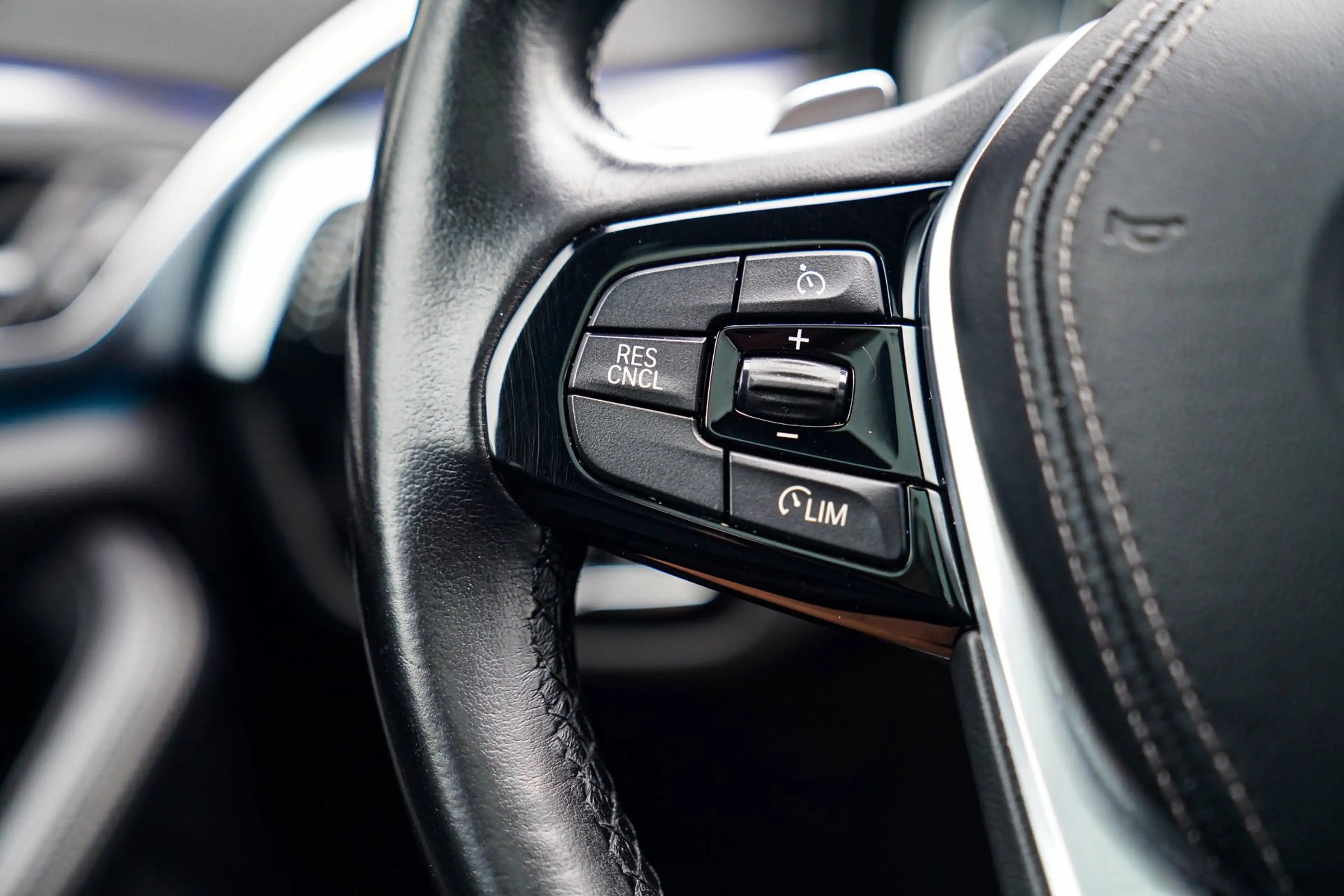 BMW 530 5-serie 530i High Executive | Head Up Display | Pa — photo 41