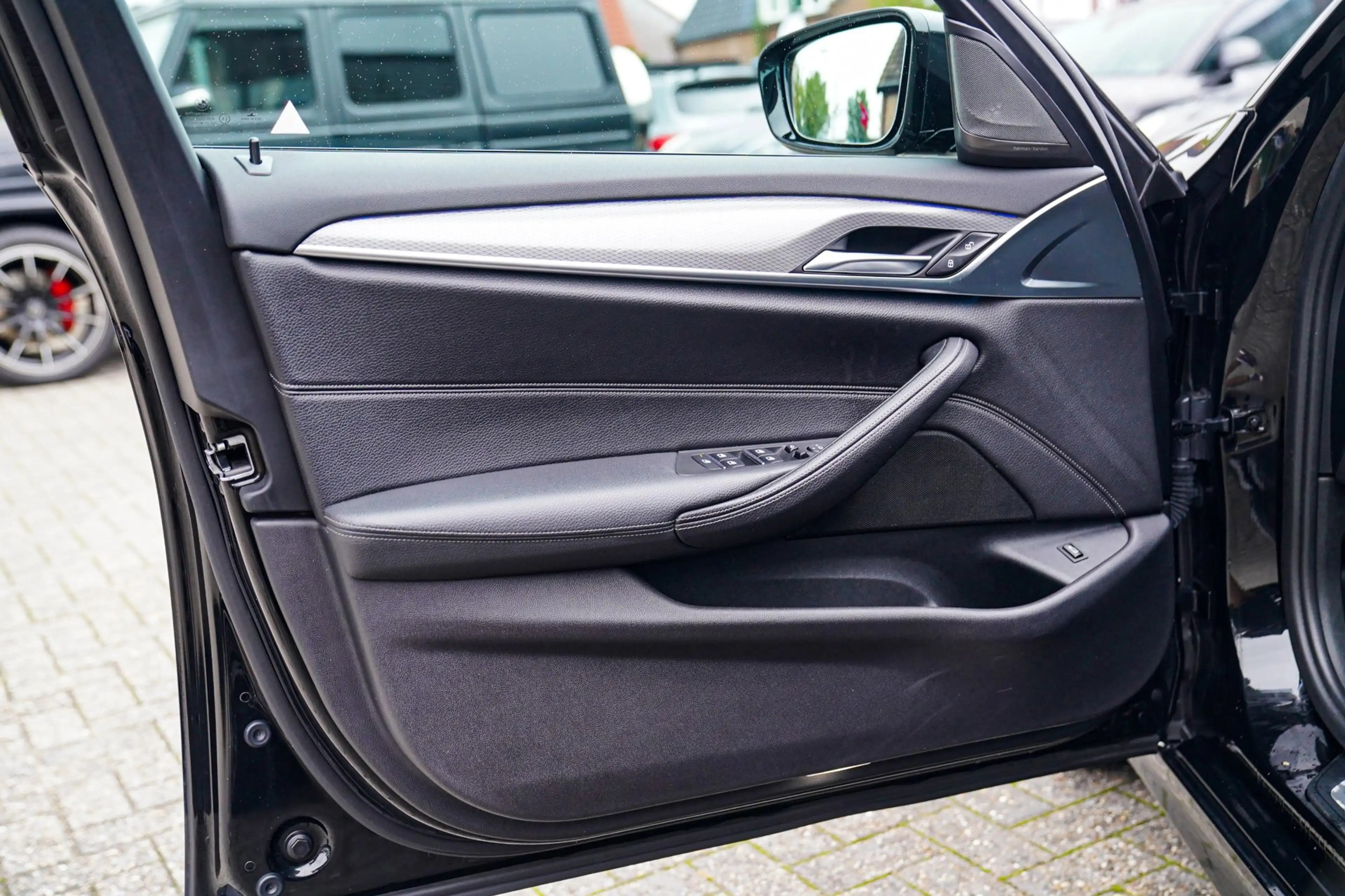 BMW 530 5-serie 530i High Executive | Head Up Display | Pa — photo 37