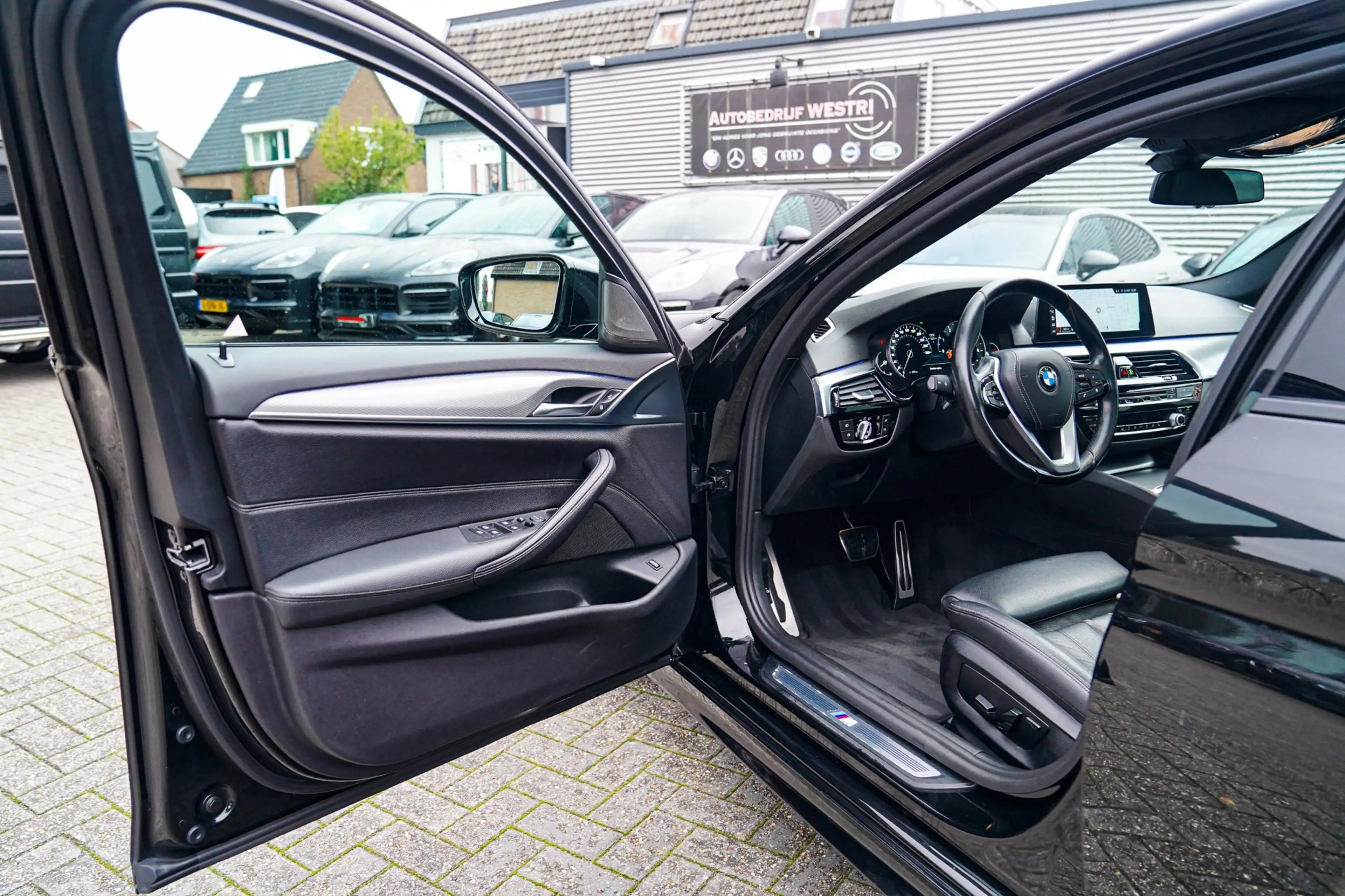 BMW 530 5-serie 530i High Executive | Head Up Display | Pa — photo 36