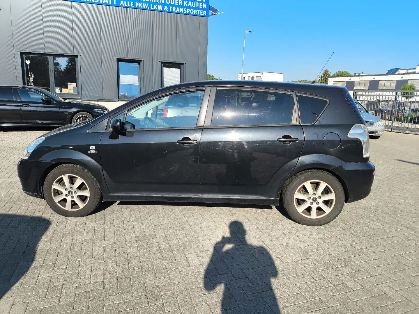 Toyota Corolla Verso 2.2 D-CAT Executive,7 SITZER Noir - 2