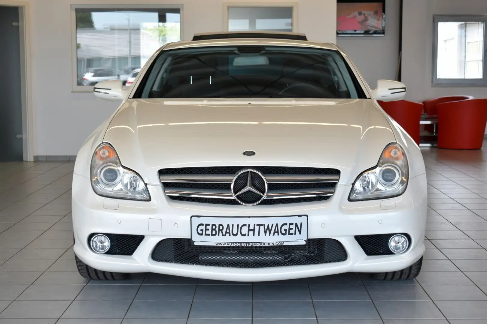 Mercedes-Benz CLS 350 AUT. AMG LINE/LUFT/XENON/NAVI/LEDER/19" Weiß - 2