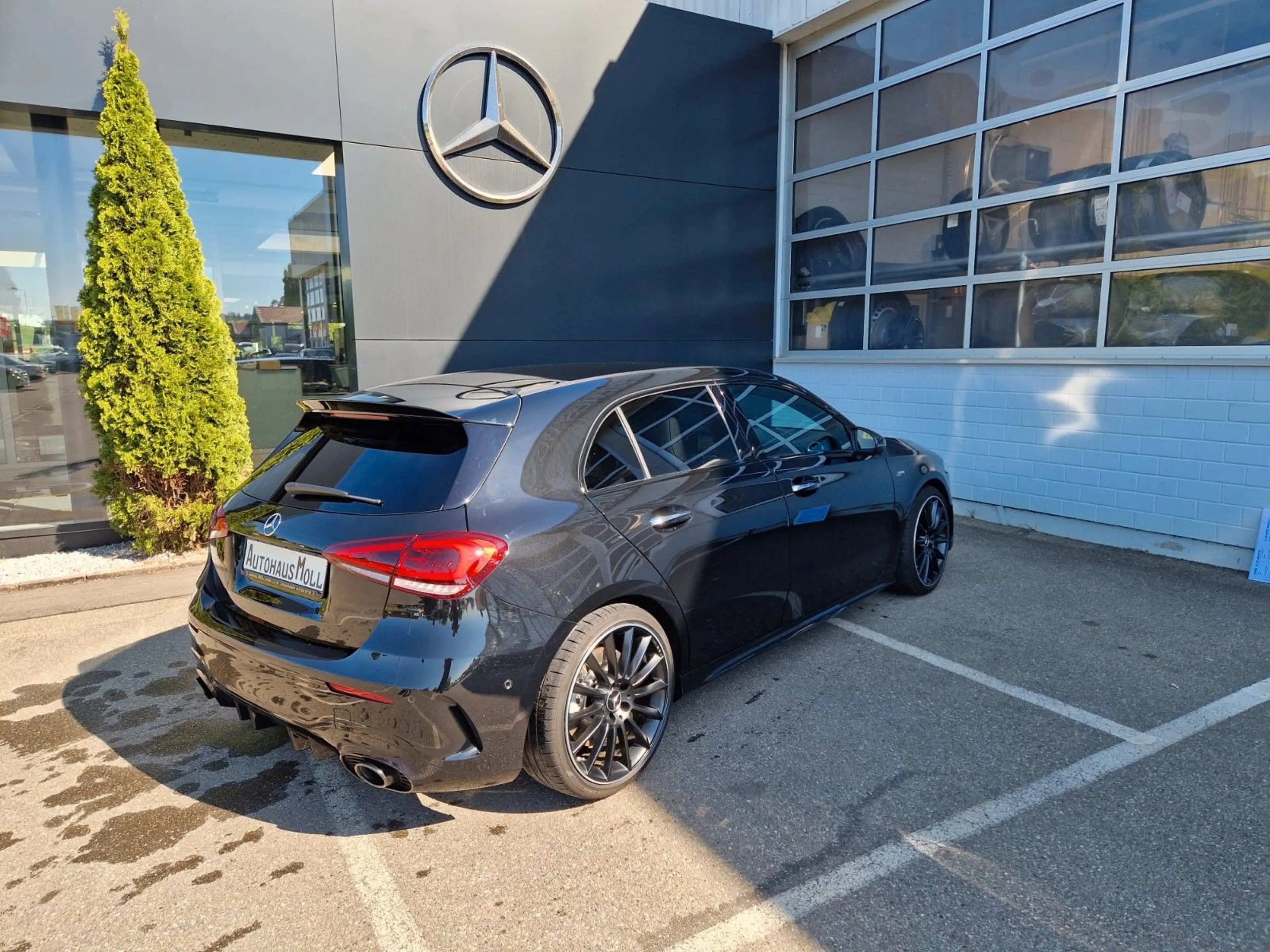 Mercedes-Benz A 35 AMG |NIGHT|SOUND|KAMERA|PARK|SPUR|GURTE rot — photo 4