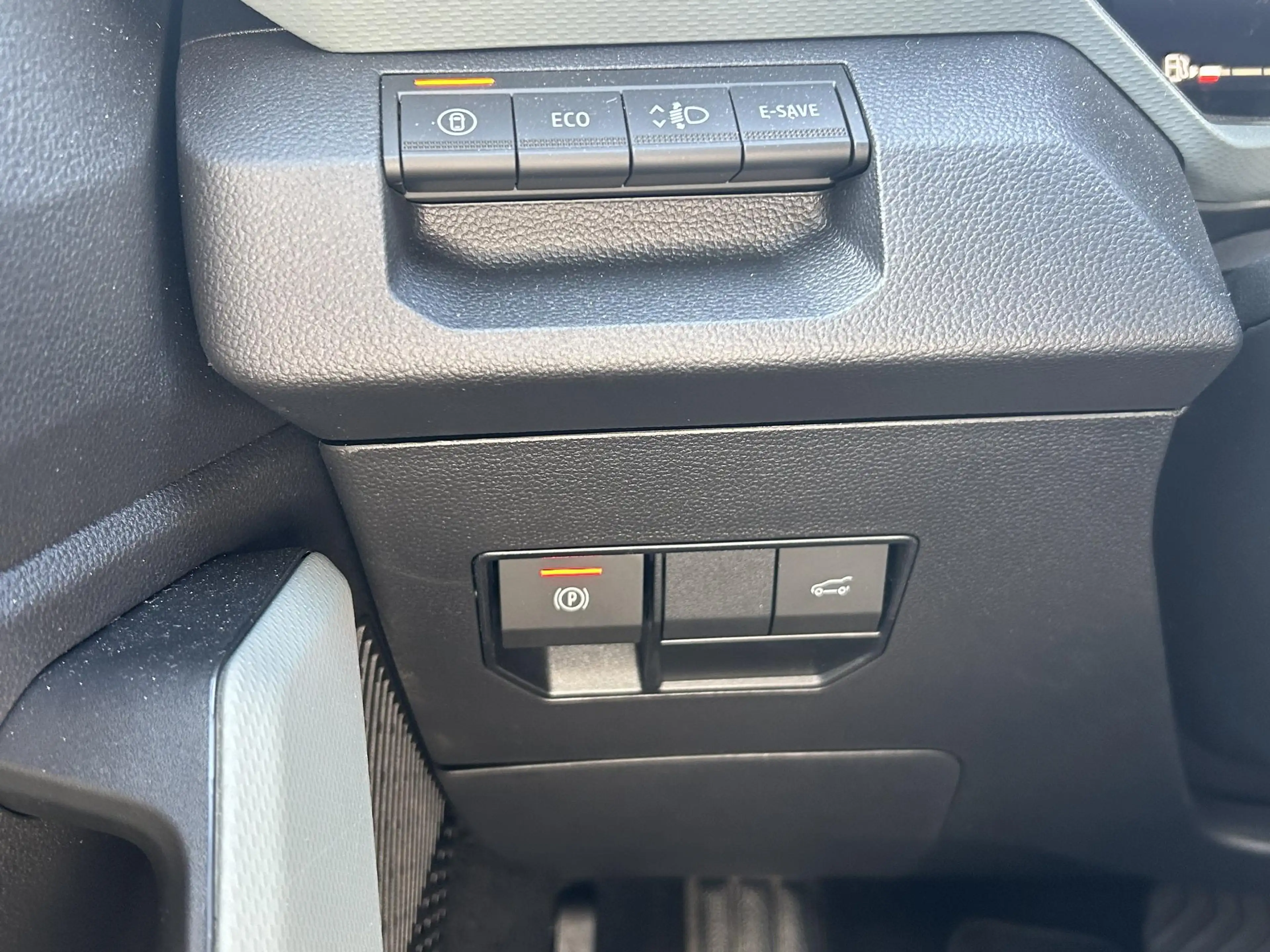Dacia Bigster 1.8 Hybrid 155 Limited Edition | Navigatie | 360 C — photo 25
