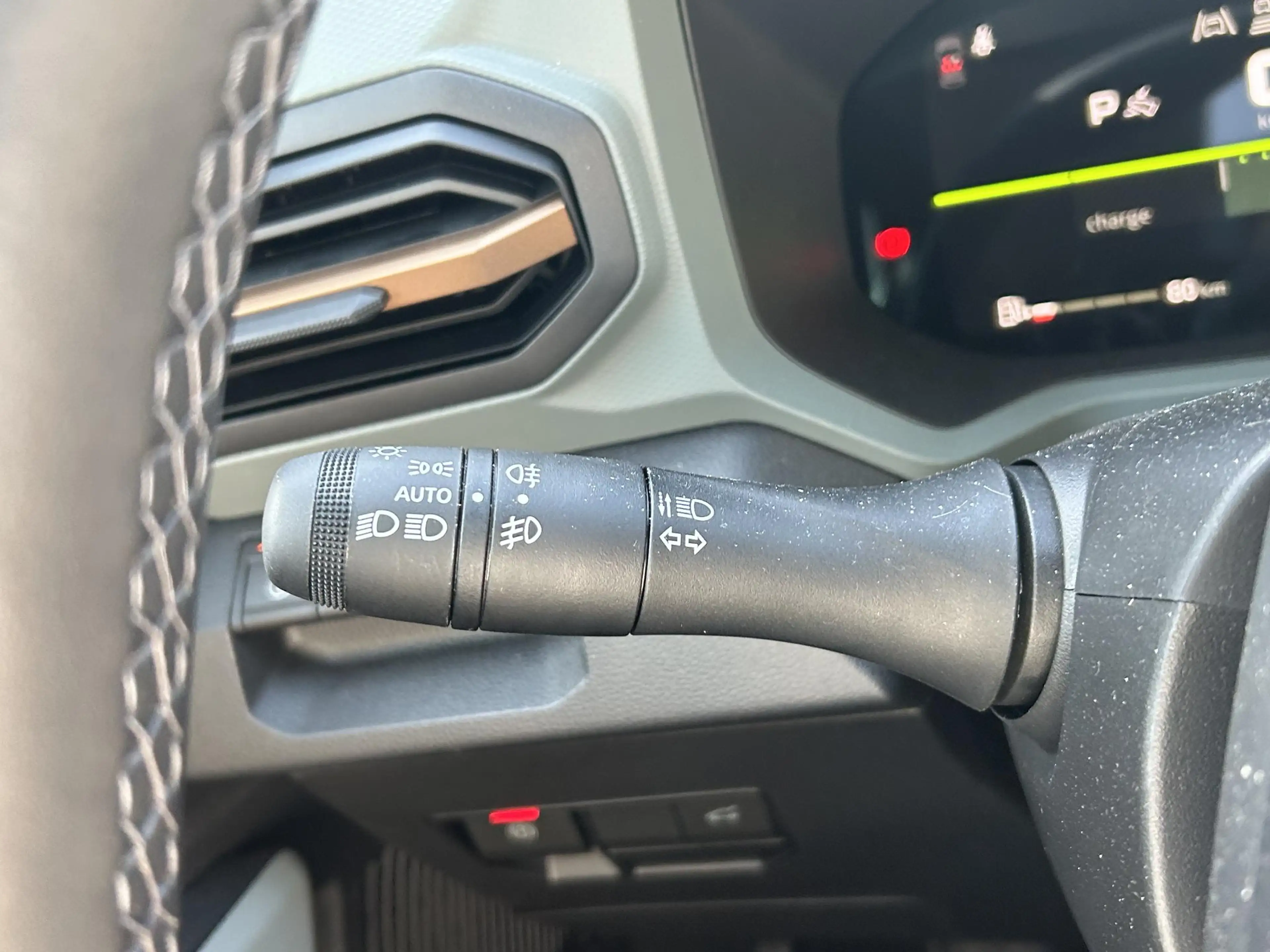 Dacia Bigster 1.8 Hybrid 155 Limited Edition | Navigatie | 360 C — photo 26