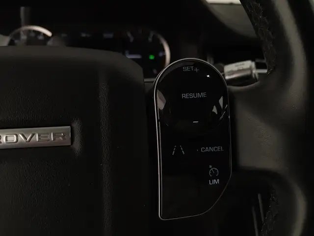 Land Rover Range Rover Evoque view 13