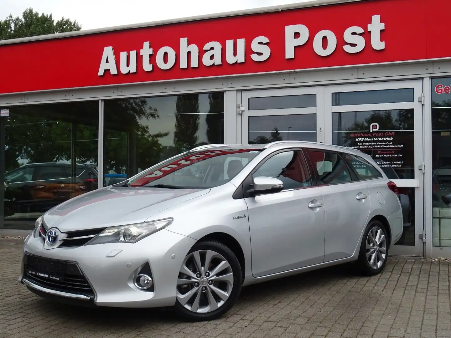 Toyota Auris Hybrid Executive Kamera PDC Silber - 1