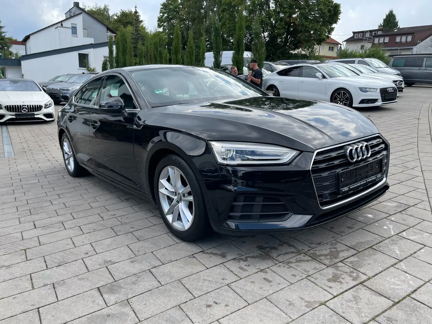 Audi A5 basis Negro - 1