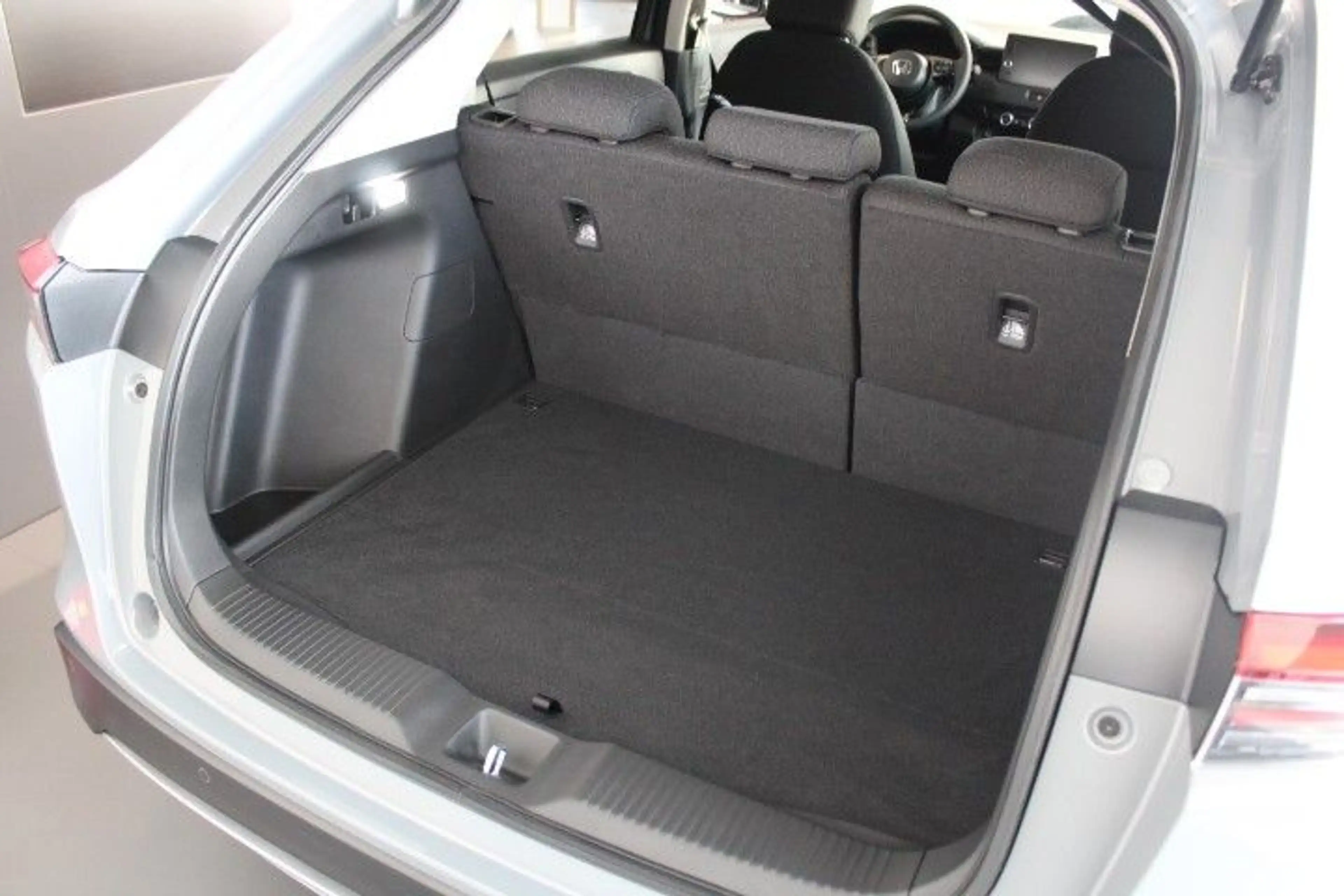 Honda HR-V 1.5 e:HEV Hybrid Elegance MJ27 — photo 9