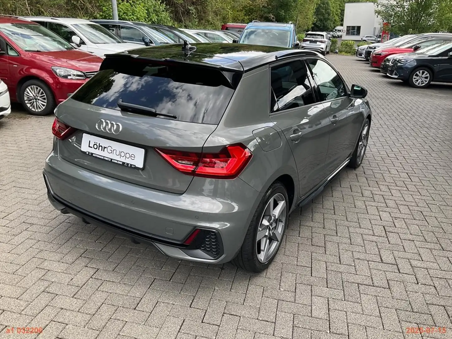 Audi A1 Sportback 30 TFSI S line Plus LED-Sch., App-Con... Grau - 2