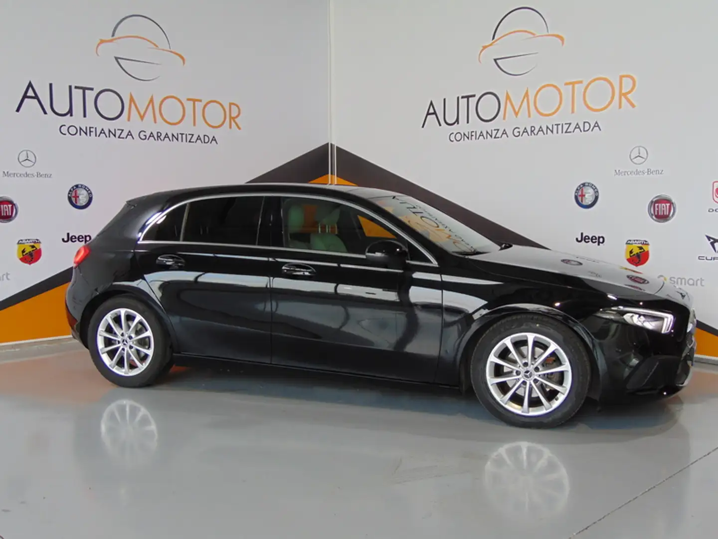 Mercedes-Benz A 180 180d Zwart - 1