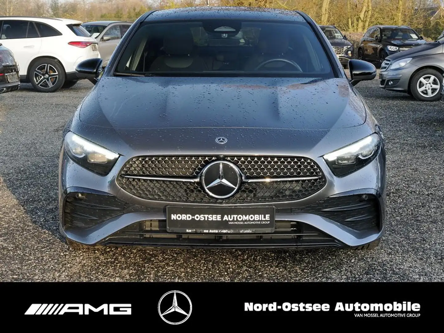 Mercedes-Benz A 200 d LIMOUSINE AMG LINE MULTIBEAM PDC NIGHT Grau - 2