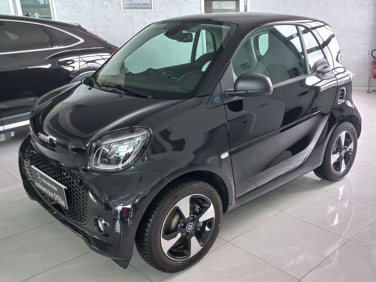 smart forTwo EQ  SUPERPASSION  "BLACKMOTION EDITION"  - 22KW