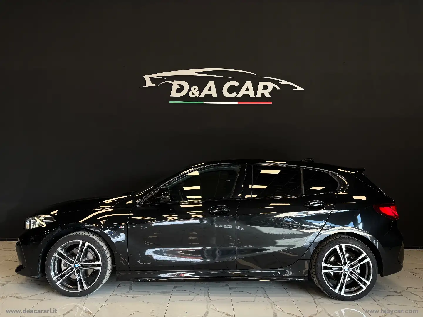 BMW 116 116d 5p. Msport Zwart - 1