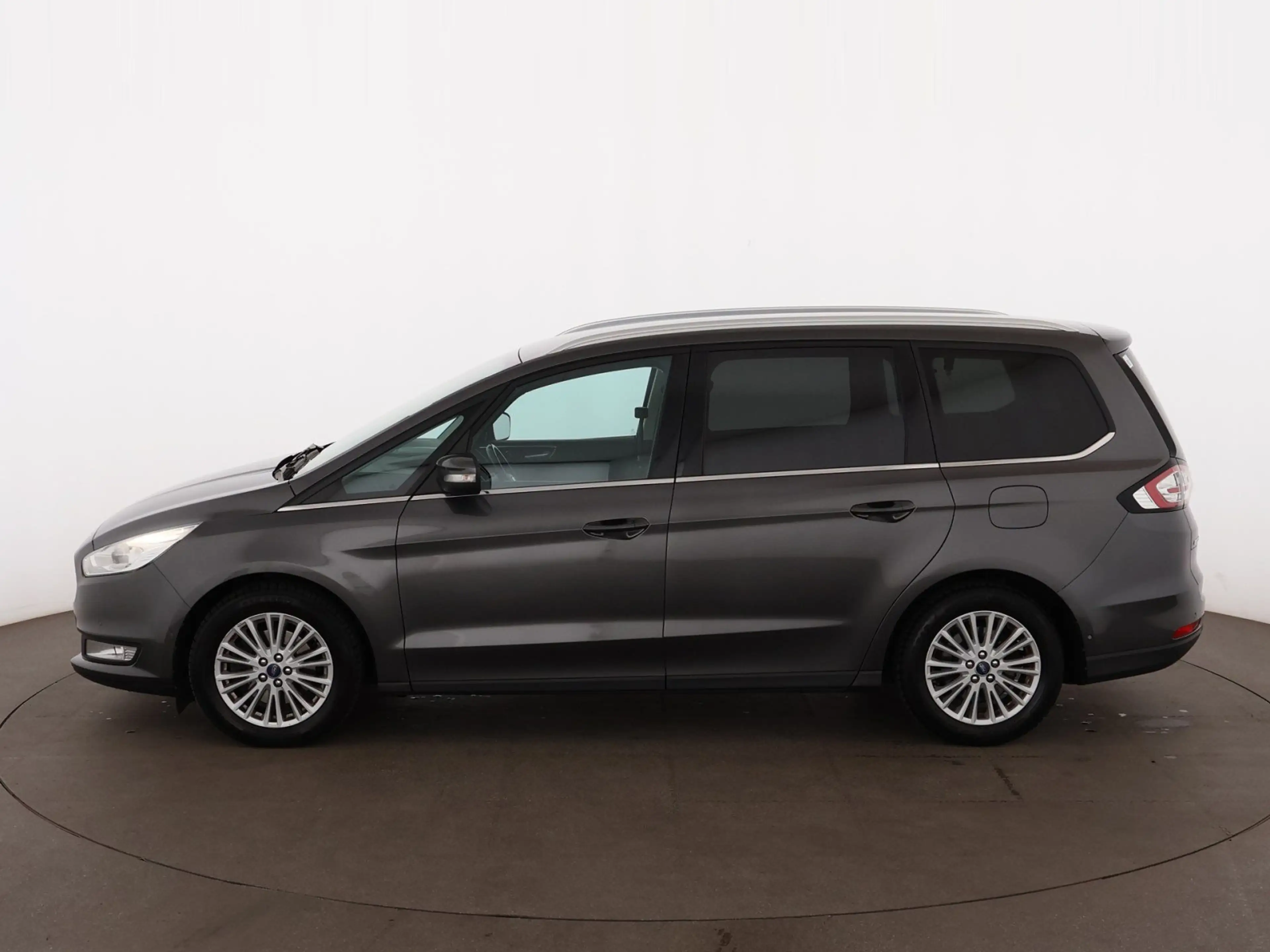 Ford Galaxy 2.0 EcoBlue Titanium Aut 7-SITZER NAVI PDC — photo 6