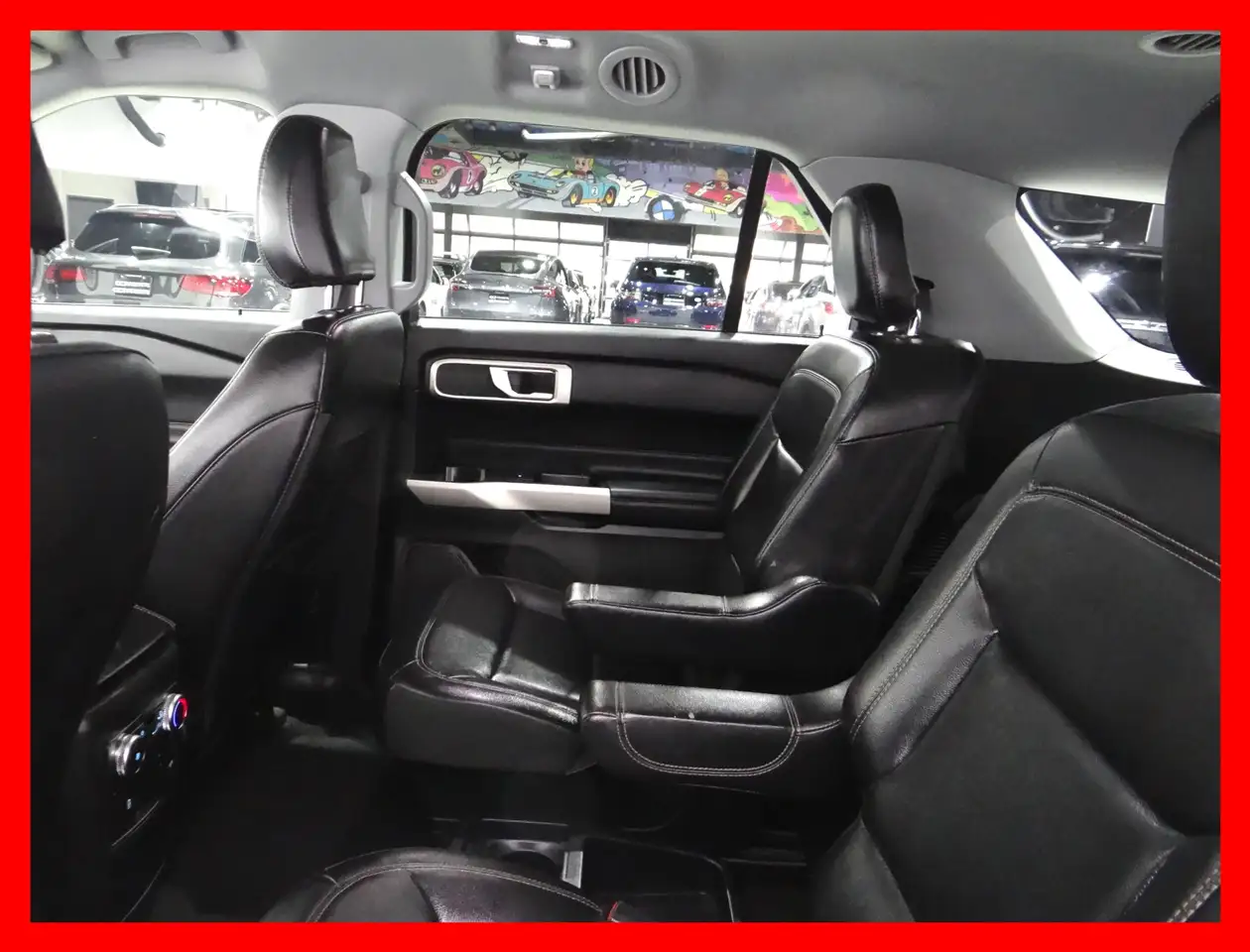 Ford Explorer снимка Ford Explorer