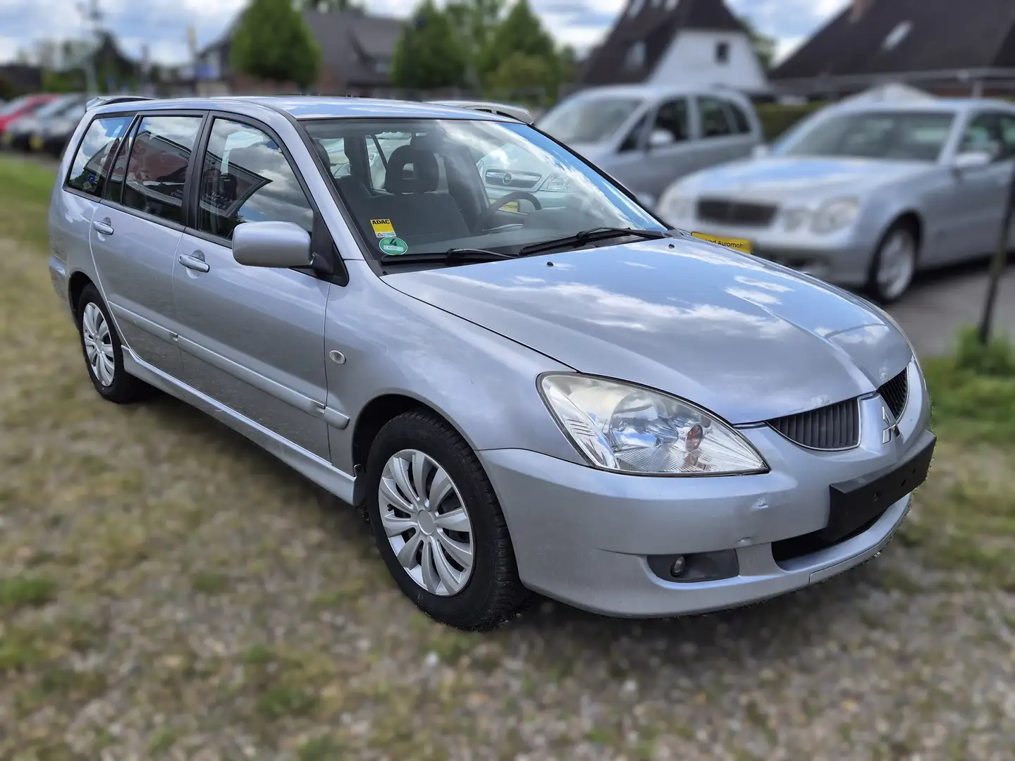Mitsubishi Lancer Invite Kombi 1.6 Klima ZV e.FH AHK ohne TÜV Grau - 1