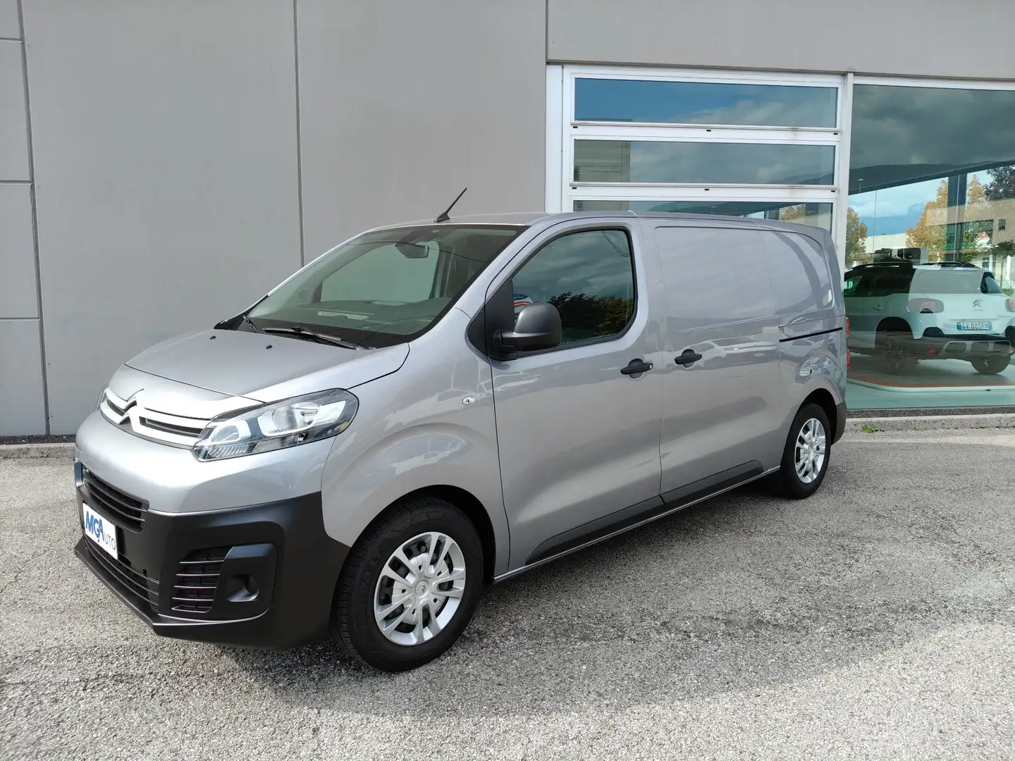 Citroen Jumpy Jumpy 2.0 BlueHDi 180 S&S EAT8 PL-TN M 4.95  Club Gris - 2