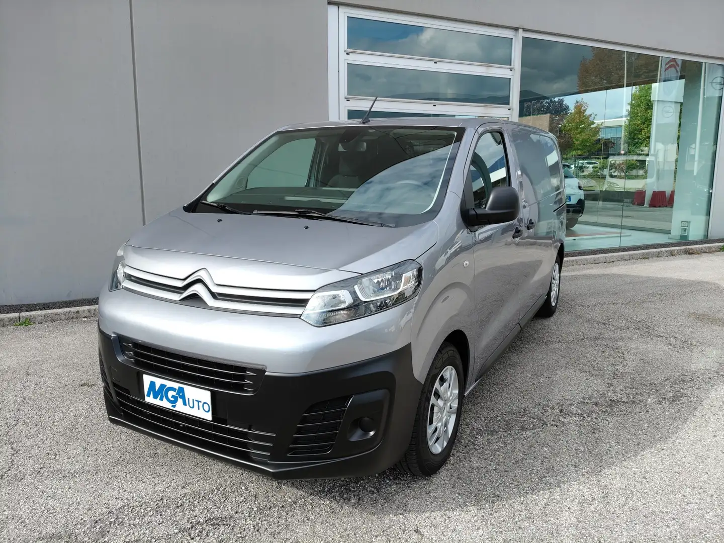 Citroen Jumpy Jumpy 2.0 BlueHDi 180 S&S EAT8 PL-TN M 4.95  Club Gris - 1