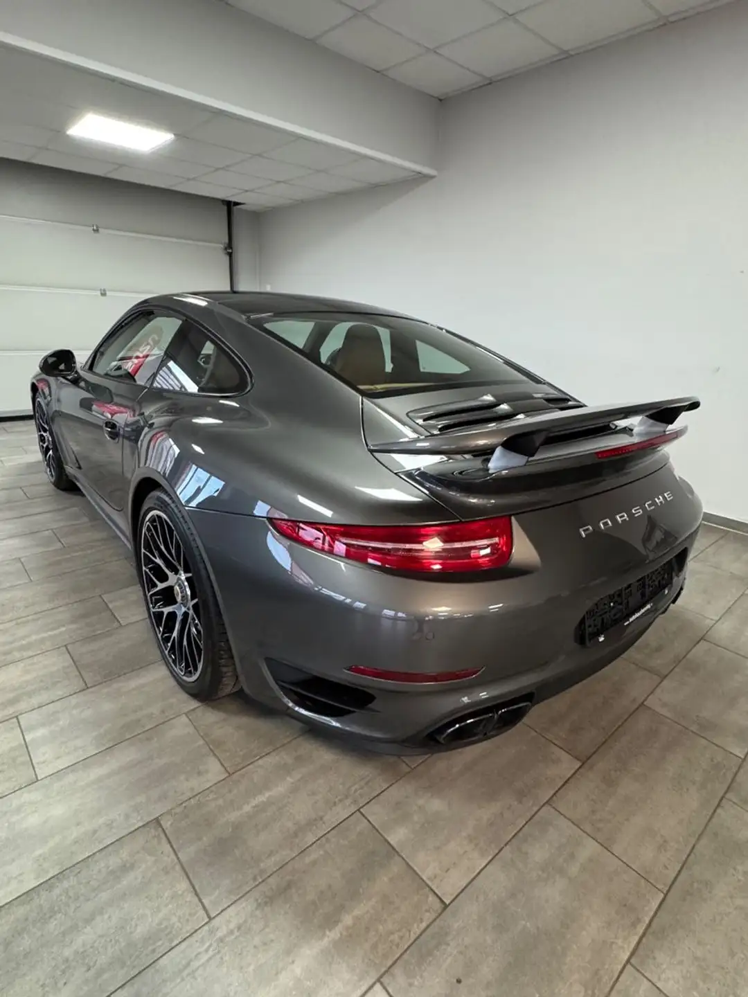 포르쉐 Porsche 911 911 Turbo S Coupe 2014 건메탈 사진 7