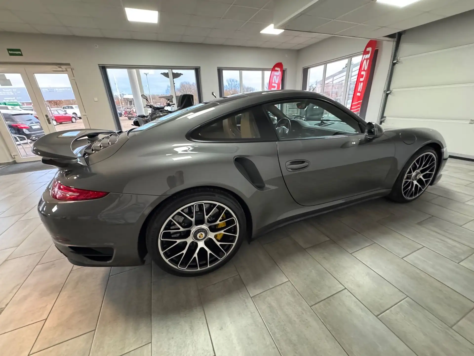 포르쉐 Porsche 911 911 Turbo S Coupe 2014 건메탈 사진 4