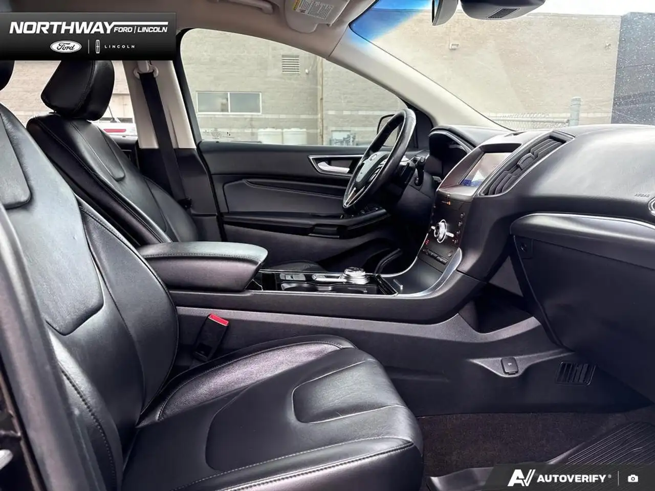 Ford Edge снимка Ford Edge