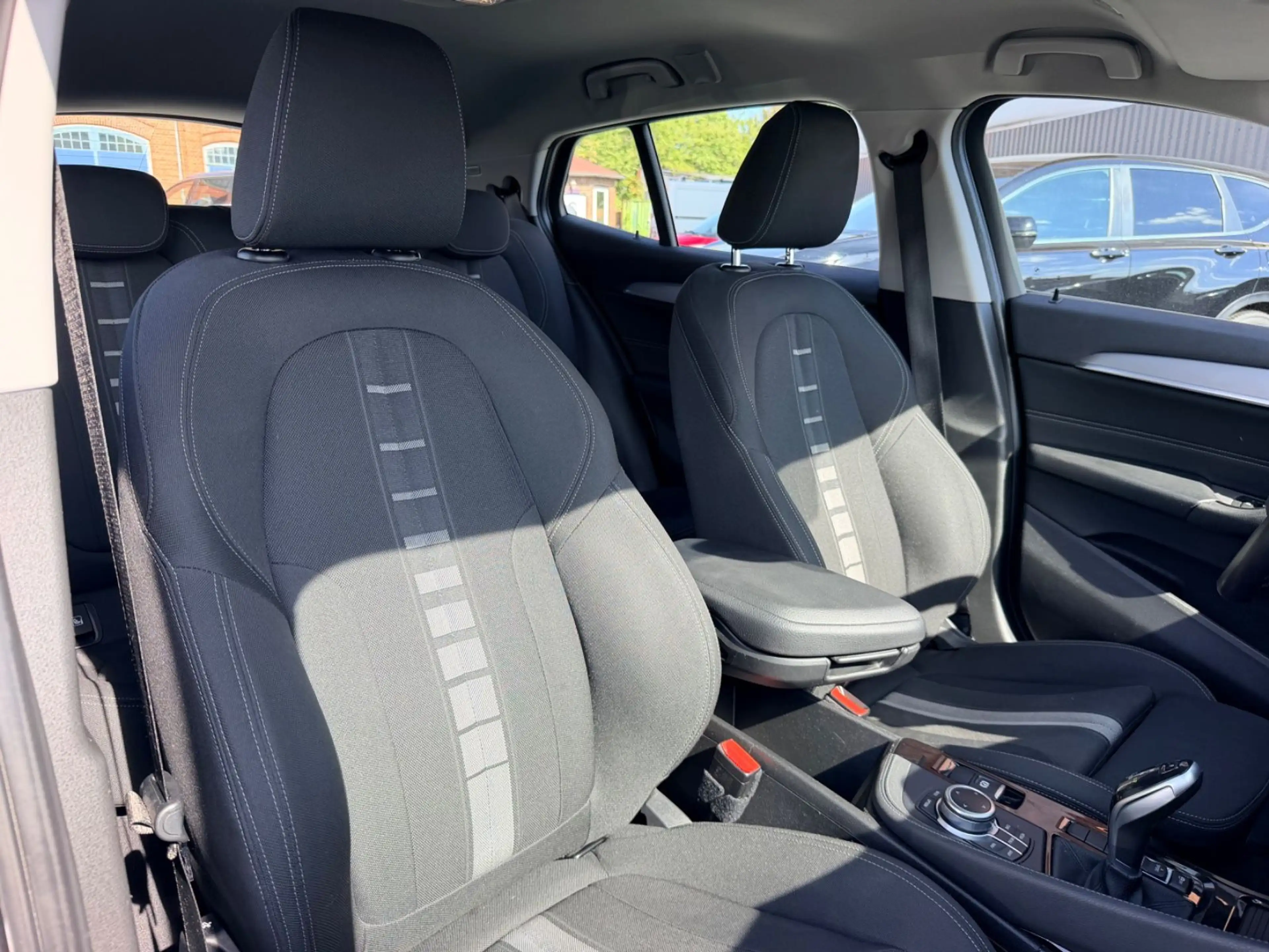 BMW X2 sDrive 20 I Advantage / LED / Kamera / Navi — photo 13