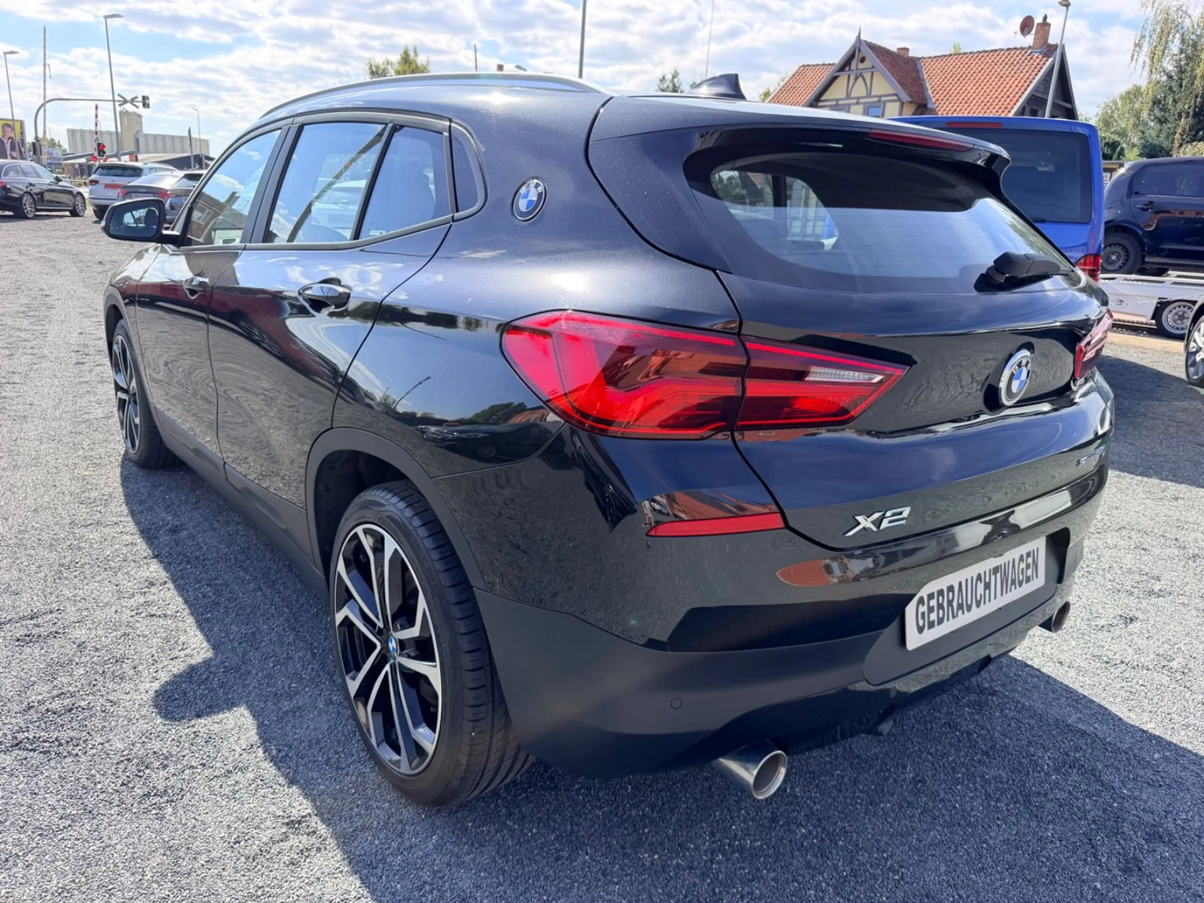 BMW X2 sDrive 20 I Advantage / LED / Kamera / Navi — photo 3