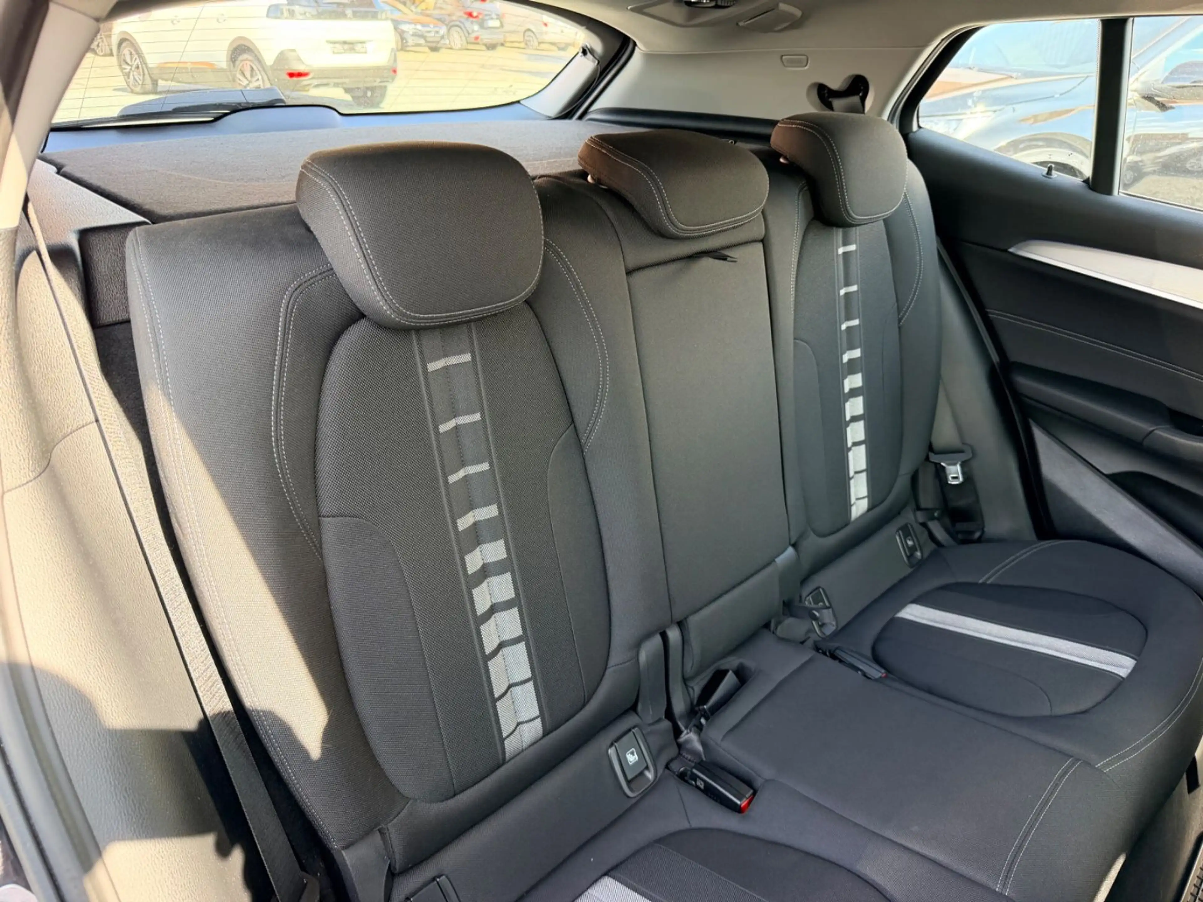 BMW X2 sDrive 20 I Advantage / LED / Kamera / Navi — photo 15