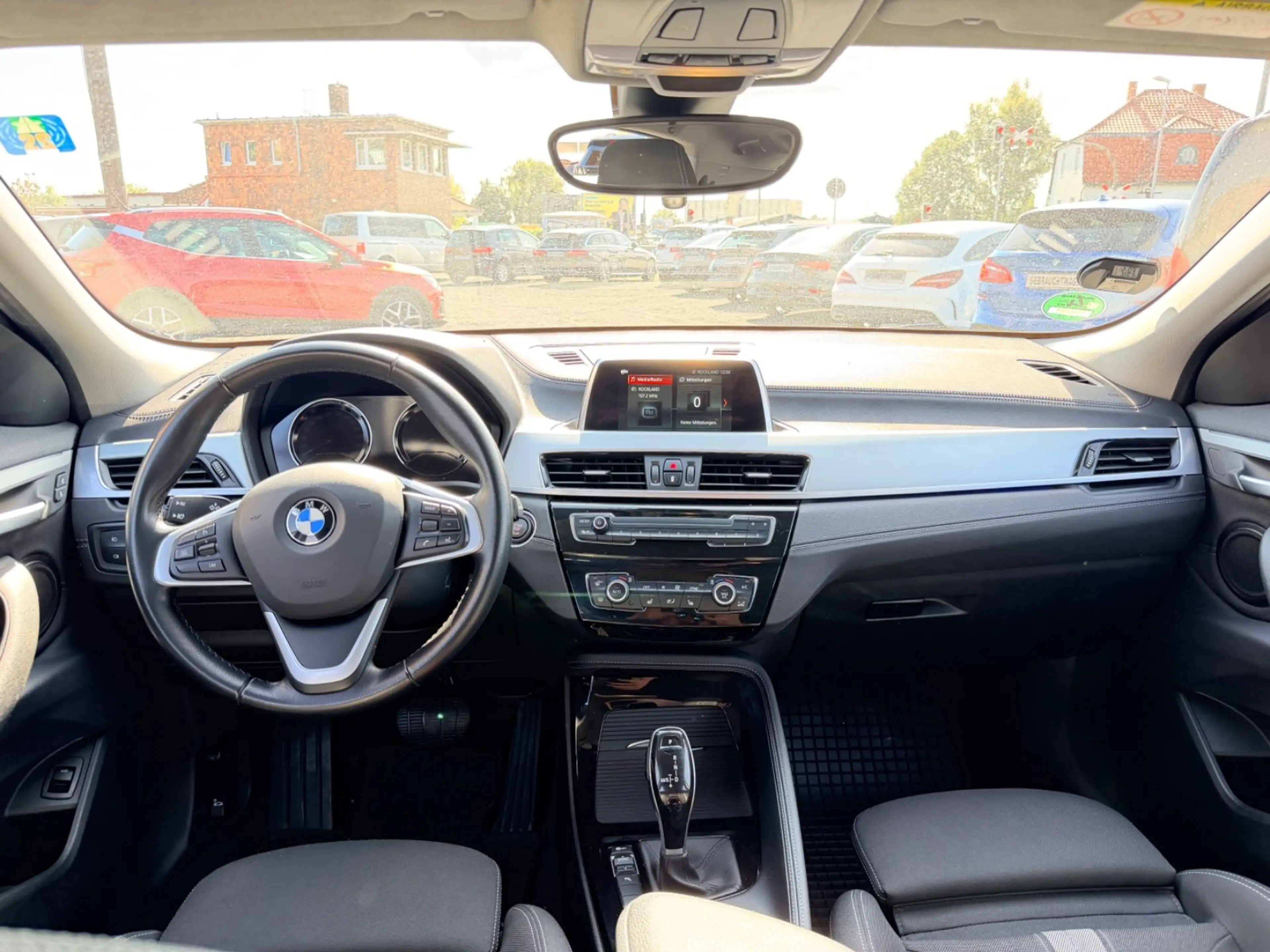BMW X2 sDrive 20 I Advantage / LED / Kamera / Navi — photo 9