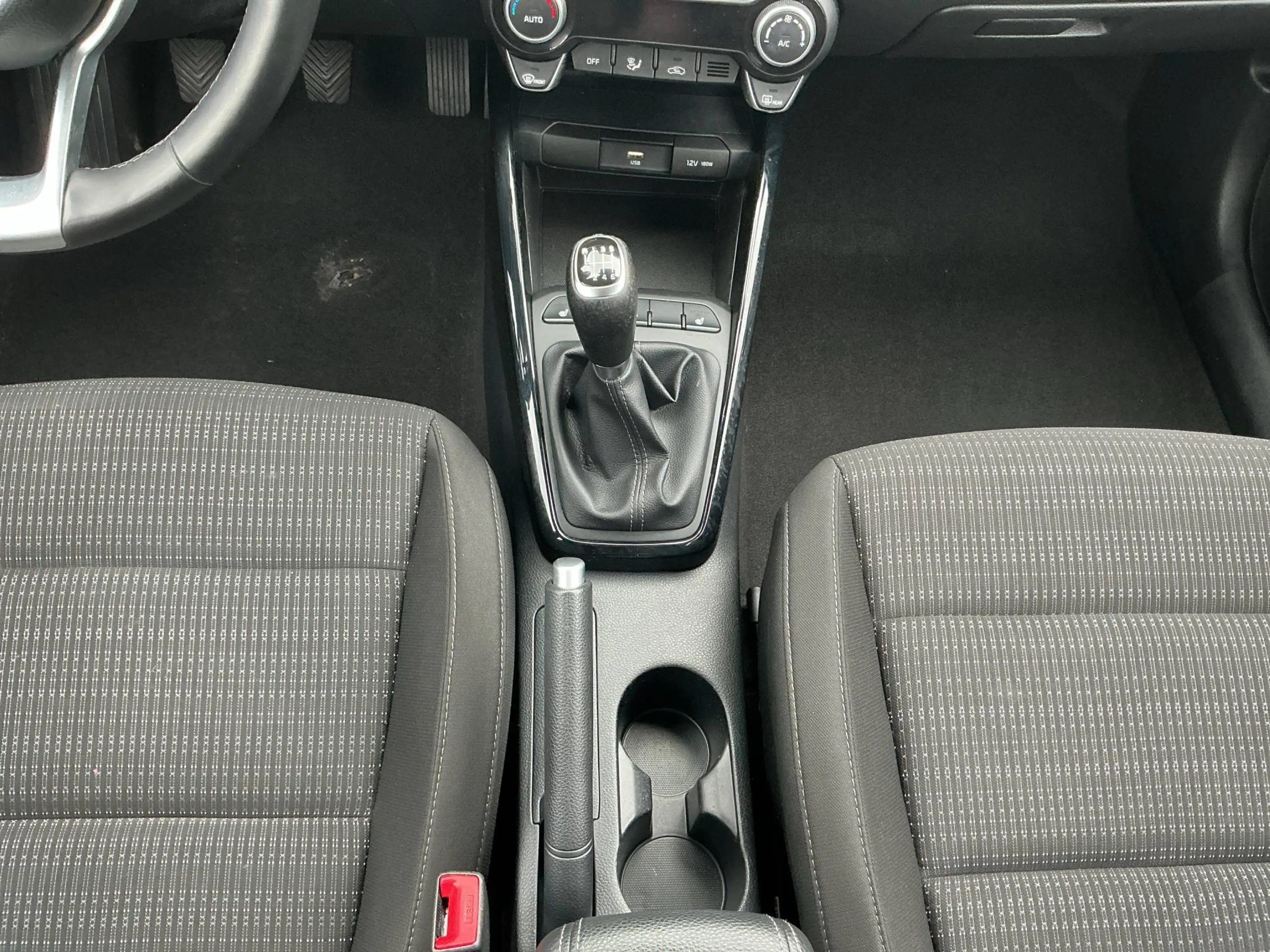 Kia Stonic Vision 1.0 T-GDI 74kW — photo 12