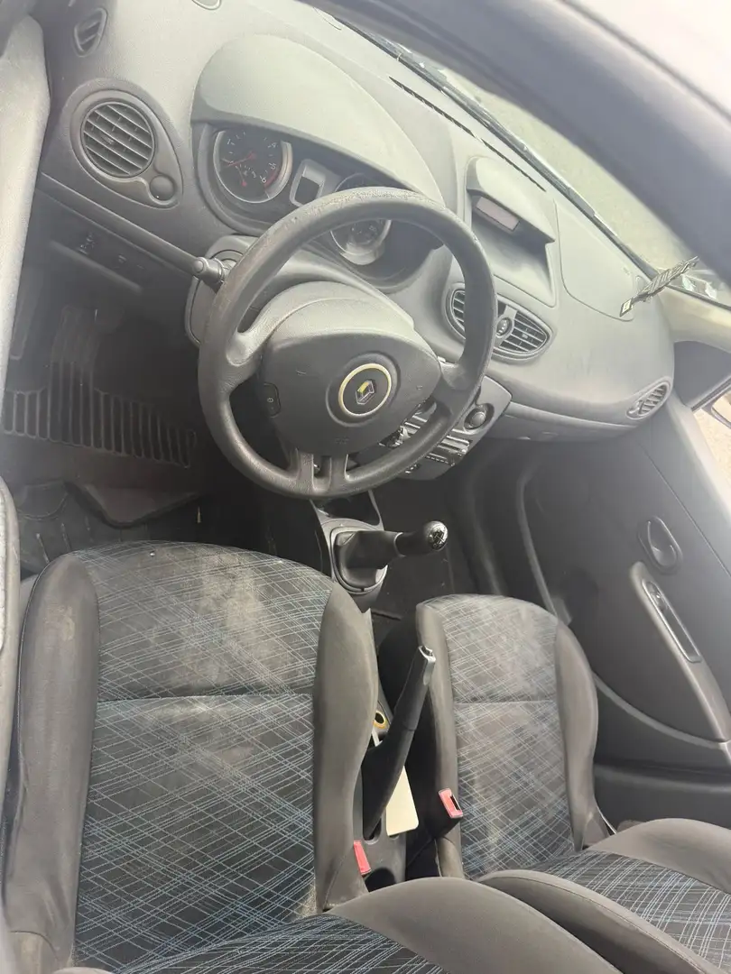 Renault Clio 1.5 dCi 70 eco2 Extrême Claire - 1