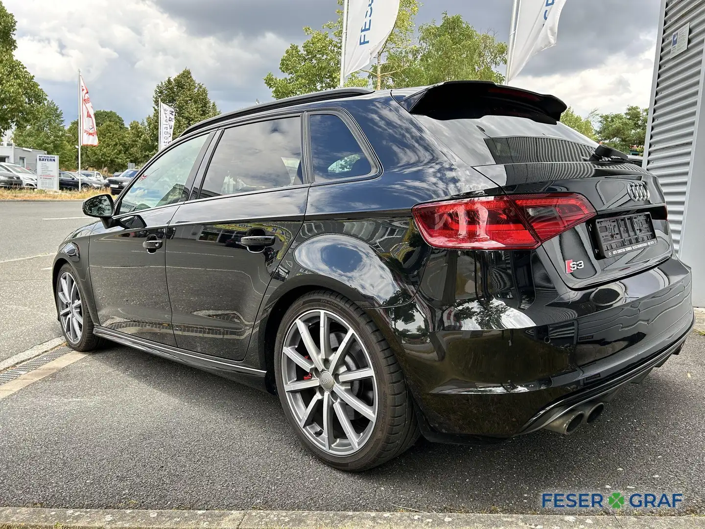 Audi S3 Sportback 2.0 TFSI LED Navi Keyless Zwart - 2