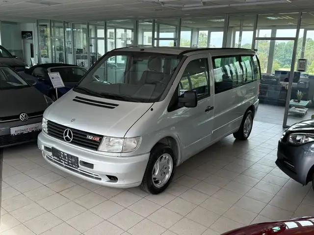 Mercedes-Benz Vito 112 CDI Automatik 6 Sitzer Klima AHK Tempom
